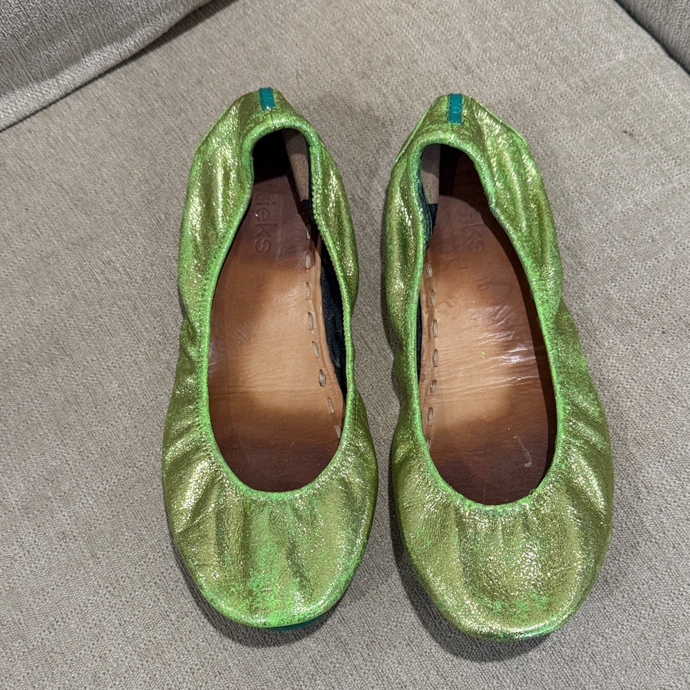 Rare Tieks Green Metallic Ballet Flats